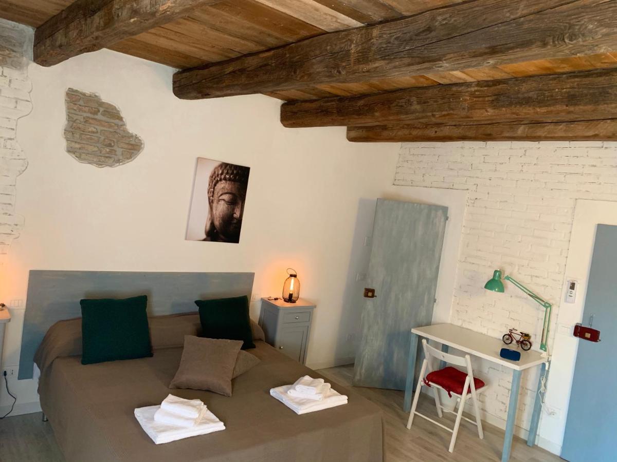 Green Rooms Ferrara Bagian luar foto